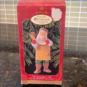 HALLMARK 1999 THE TOYMAKER GIFT ORNAMENT